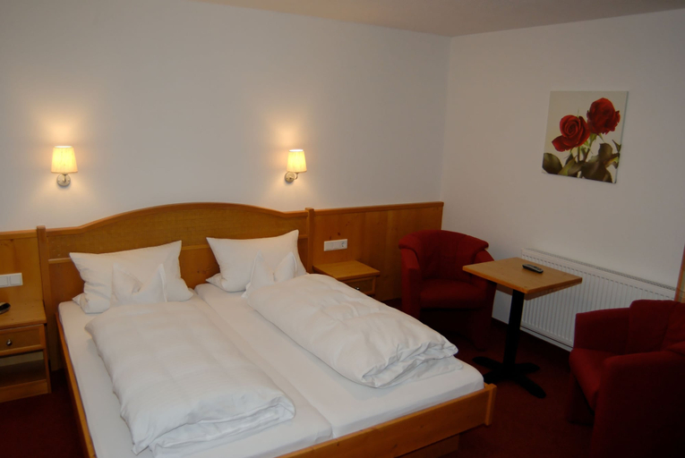 Bedroom 3, Landhotel Aschenbrenner, Amberg-Sulzbach