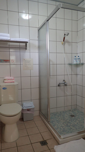 Bathroom 3, Pu Su Bed and Breakfast, Nantou