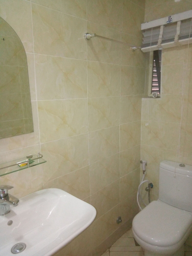 Bathroom 3, Angel Park Place Hotel, AbujaMun