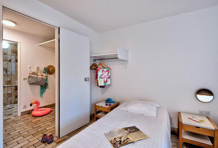 Bedroom 3, Village Club Kerlannic, Morbihan