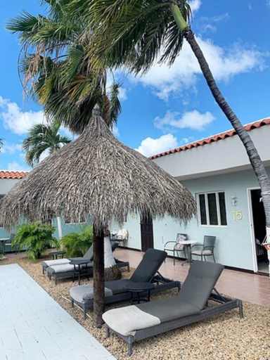 Exterior & Views 3, Arubiana Inn