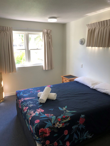 Bedroom 3, Camargue Beachfront Apartments, Maroochy - Maroochydore