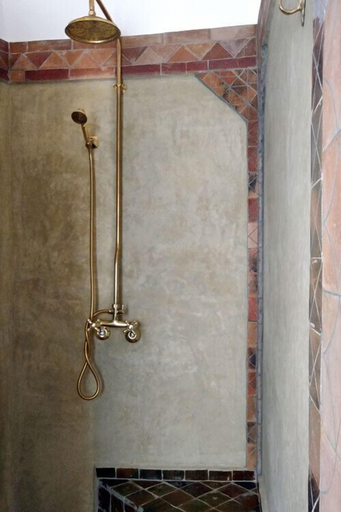 Bathroom 3, Dar Blues, Ouarzazate