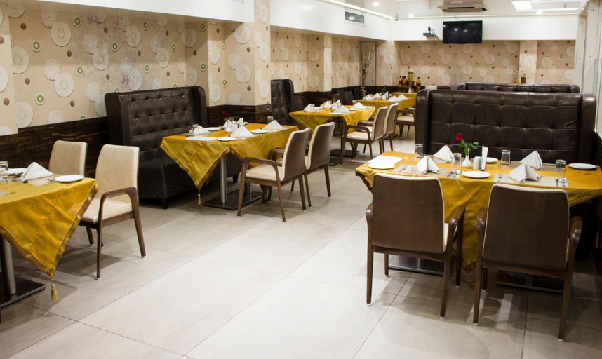 Food & Drinks 5, The AVR Hotels & Banquets, Patna