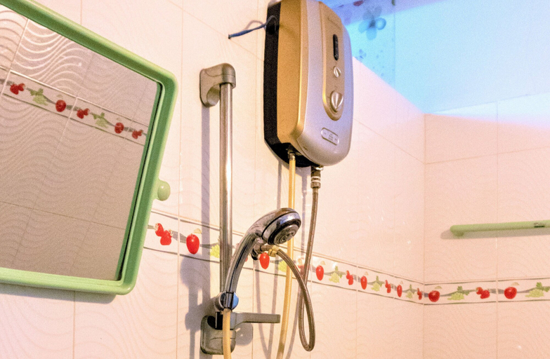 Bathroom 4, Khanh Vy Hotel Binh Tan, Binh Tan