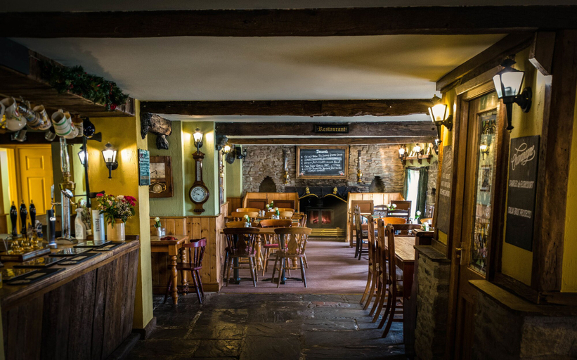 Food & Drinks 5, Roast Ox Inn, Powys