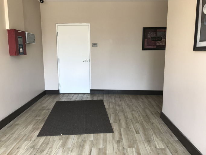 Others 5, 2 Bed 2 Bath in Studio City, Los Angeles