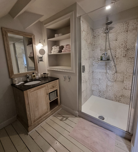 Bathroom 4, Hotel Porta Cite, Limburg