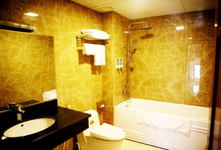 Bathroom 4, Bounty Hotel, Cầu Giấy