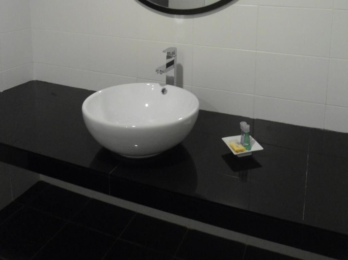Bathroom 4, Regent Hotel, Bintulu