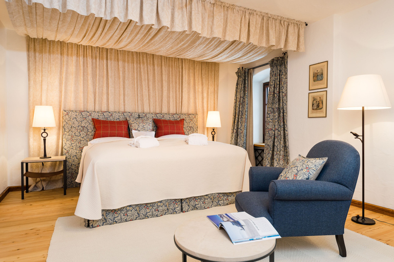 Bedroom 2, Schloss Prielau Hotel & Restaurants, Zell am See