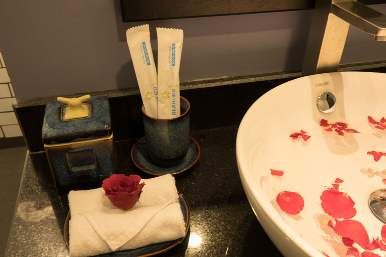 Bathroom 5, Beaulieu Boutique Hotel, Huế