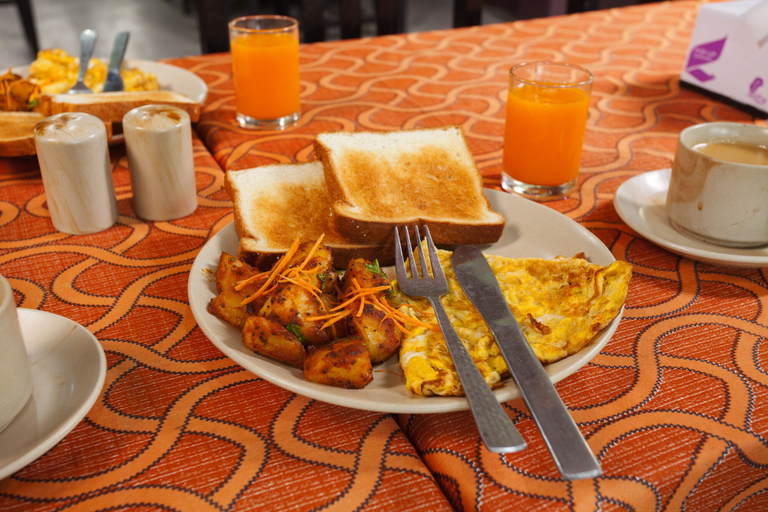 Food & Drinks 5, Sauraha Resort, Narayani