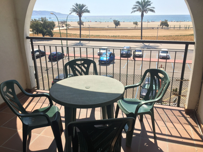 Others 4, Apartamento Inmobahia - BI - 21, Girona