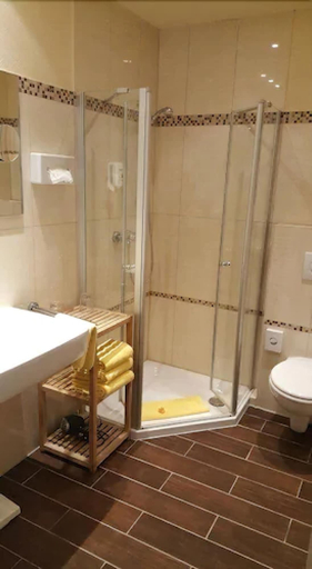 Bathroom 5, Hotel Strandhalle, Schleswig-Flensburg