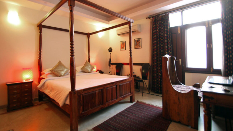Bedroom 2, Shanti Home, Delhi