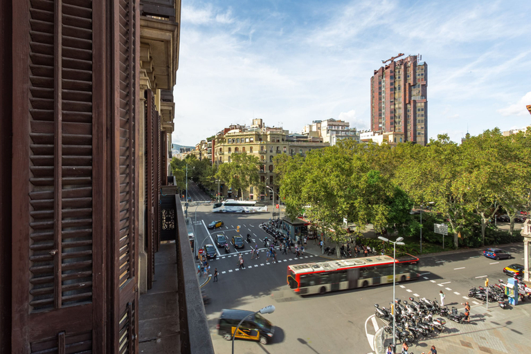 Others 5, Fontanella Green House, Barcelona