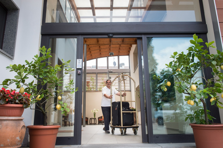 Exterior & Views 2, Hotel La Villetta, Florence