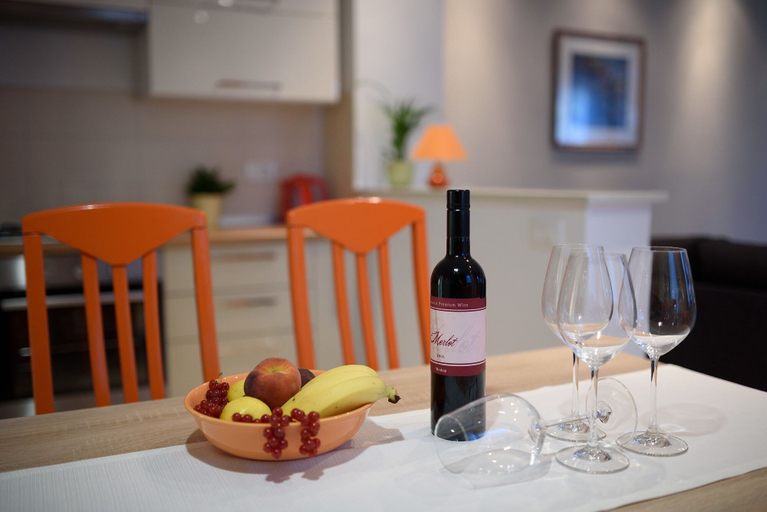 Food & Drinks, Apartment Perusko, Pula