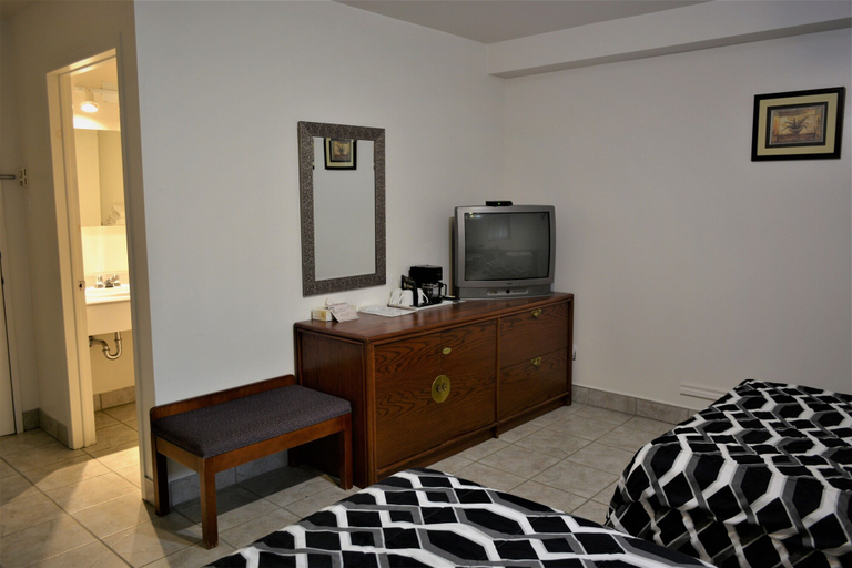 Bedroom 3, Motel Quatre Saisons, La Haute-Côte-Nord