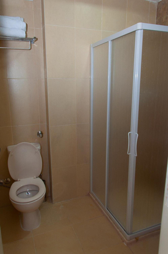 Bathroom 5, Fantasia Hotel, Al-Ghurdaqah