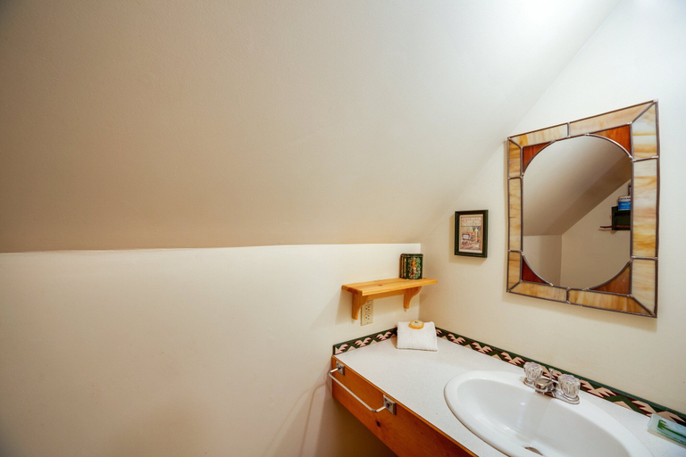Bathroom 3, 32MBR - BBQ - Pets Ok - Wood Stove - Sleeps 7, Whatcom
