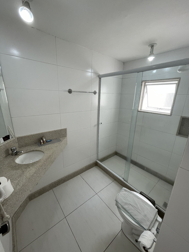Bathroom 4, Petit Village Icarai, Niterói