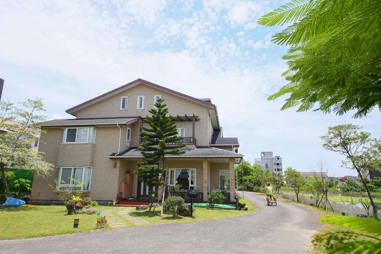 Exterior & Views 1, Dong Shan He B&B, Yilan