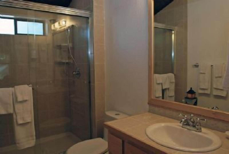 Bathroom 2, St. Croix, Nevada