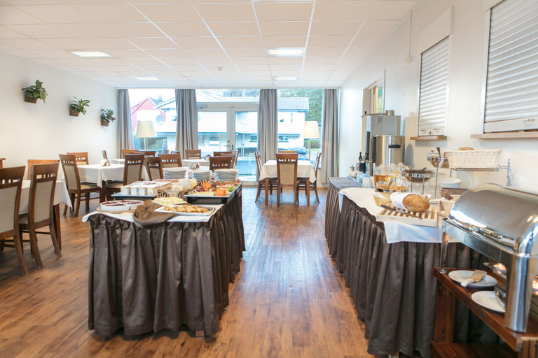 Food & Drinks 4, Kinn Hotell Florø, Flora