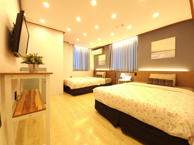 Bedroom 3, OYO Rooftop Hostel, Jung