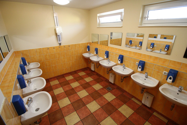 Bathroom, Heide Park Holiday Camp, Heidekreis