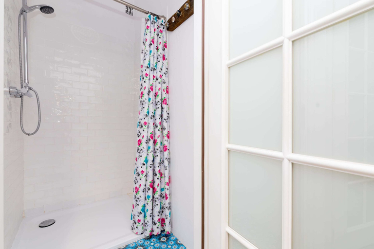 Bathroom 3, Royal Route Apartment for 10 people, Warsaw