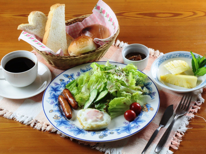 Food & Drinks 4, Pension Peppermint House, Hara