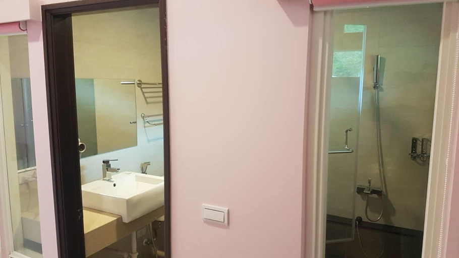 Bathroom 3, Moonshine B&B, Miaoli