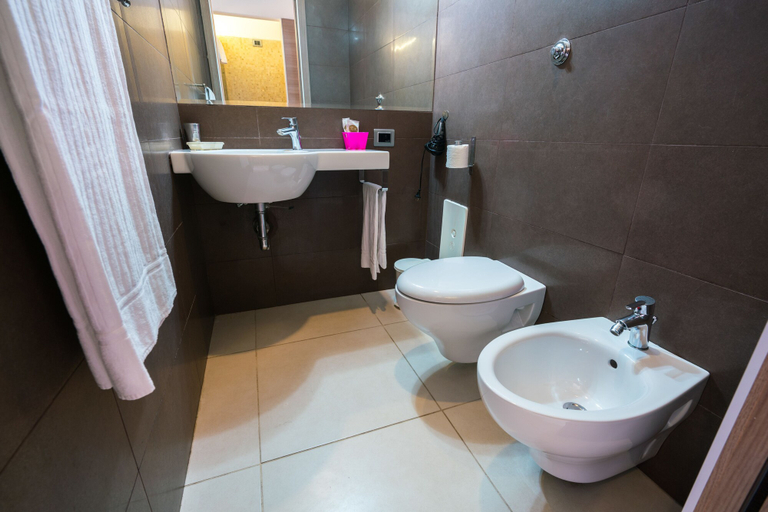 Bathroom 4, Residence Europa, Rome