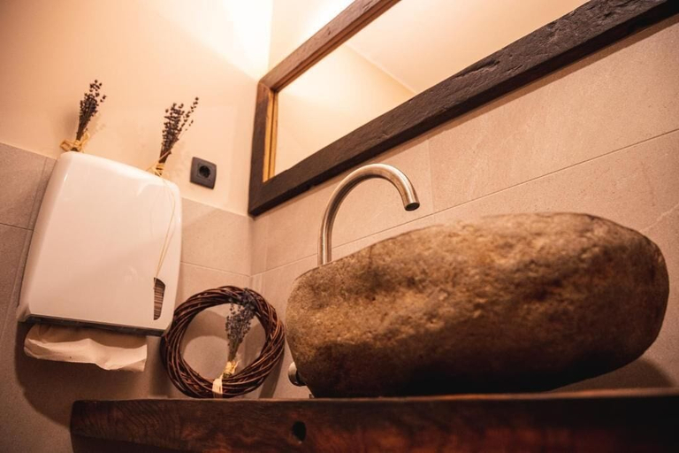 Bathroom, Nesting Resort posestvo SONČNI RAJ, Maribor