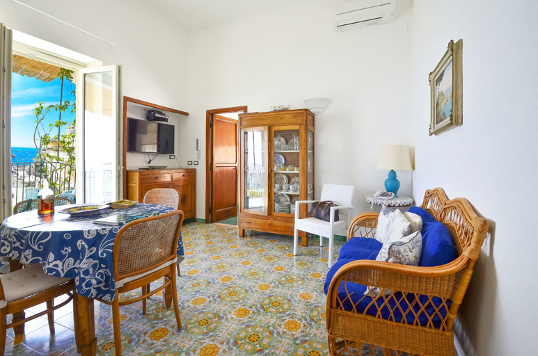 Others 5, Casa Raffi, Salerno