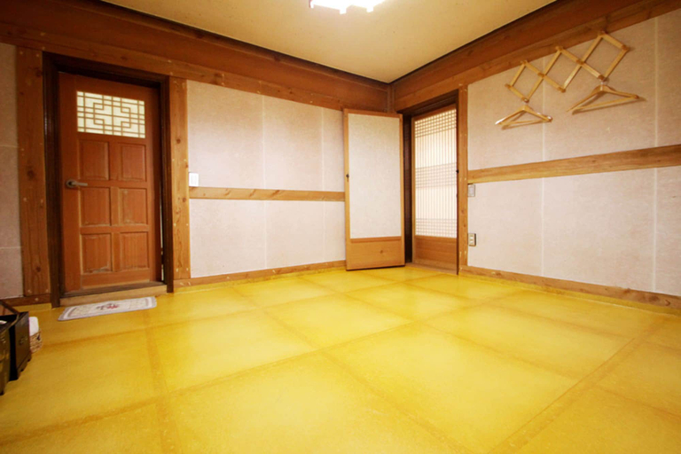 Others 3, Doldam House, Jeonju