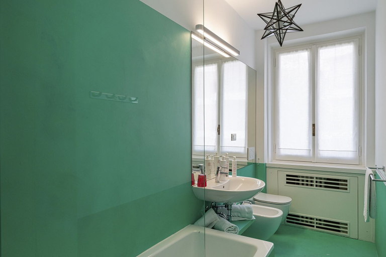 Bathroom 4, Appartamento a Villa Montuoro by Wonderful Italy, Genova