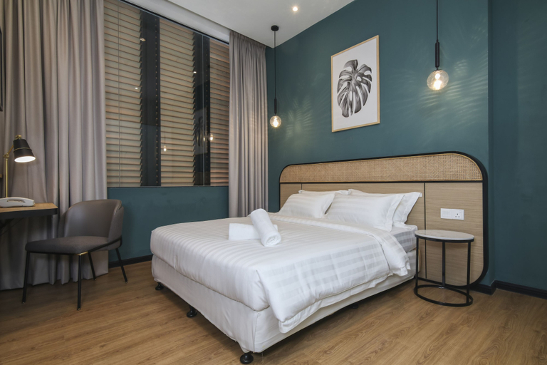 Season Point Hotel - Bedroom