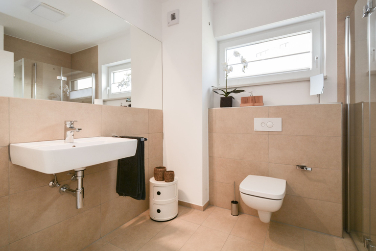 Bathroom 3, Lunas Appartements in Essen, Essen