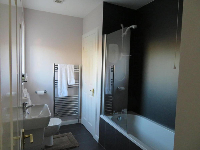 Bathroom 3, Craigard B&B, Stirling