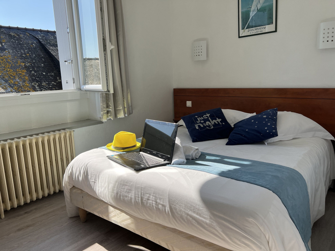 Bedroom 3, Hôtel Restaurant Les Oceanides, Finistère