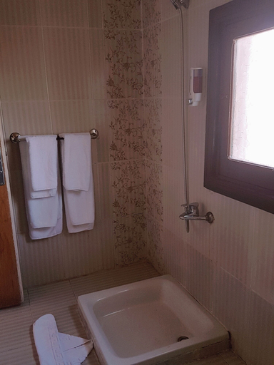 Bathroom 4, Bella Rose Nefertiti, Al-Ghurdaqah