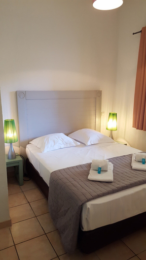 Bedroom 3, UZES APPART HOTEL, Gard