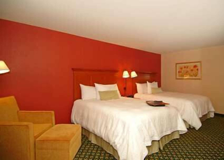 Bedroom 3, Hampton Inn & Suites Casper, Natrona