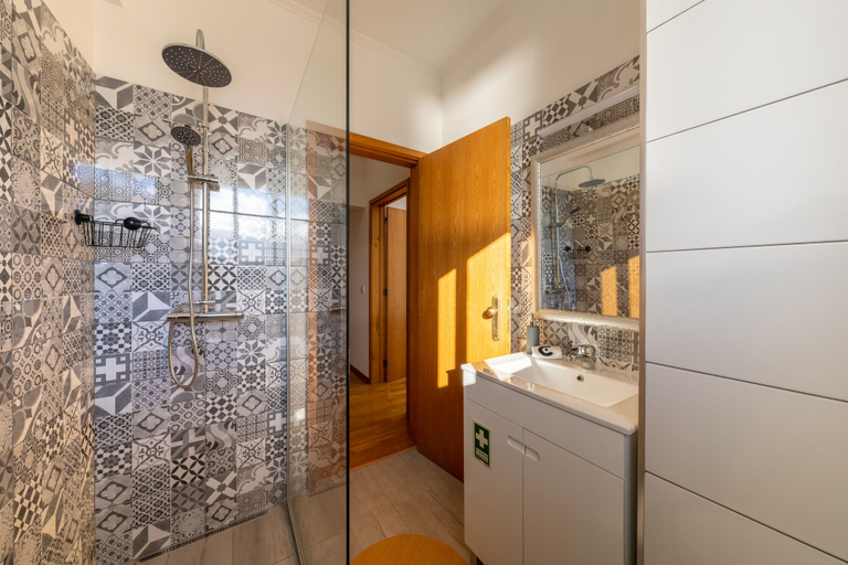 Bathroom 4, Apartment ElDoMar, Funchal