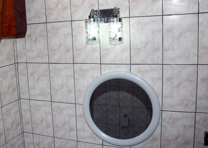 Bathroom 5, Stadium Hotel, Kumasi