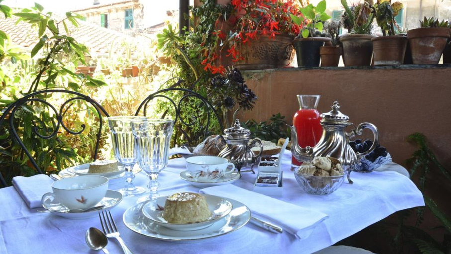 Food & Drinks 5, La Terrazza dei Pelargoni B&B, Imperia